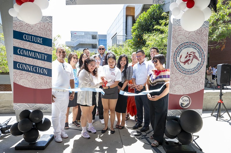 A ribbon cutting for the new Asian American Native Hawaiian Pacific Islander center at City College