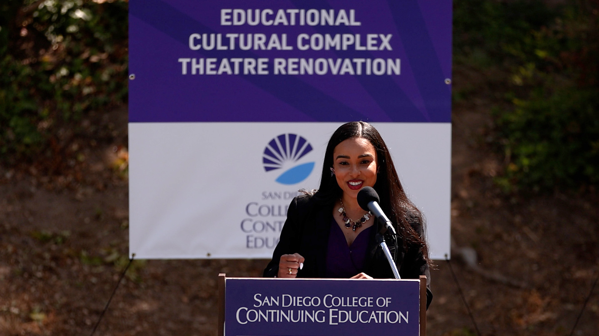 
College of Continuing Education President Tina King speaks at a podium during the groundbreaking ceremony.
